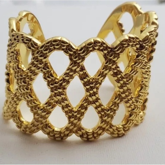 🆕 LILLY PULITZER Gold Tone Beautiful weave cuff Bracelet 😍 - Picture 7 of 16